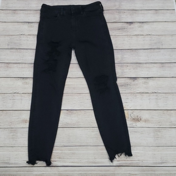 American Eagle Outfitters Denim - American Eagle next level distressed jegging